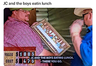 funny tweets -  look at that jc and the boys eating lunch