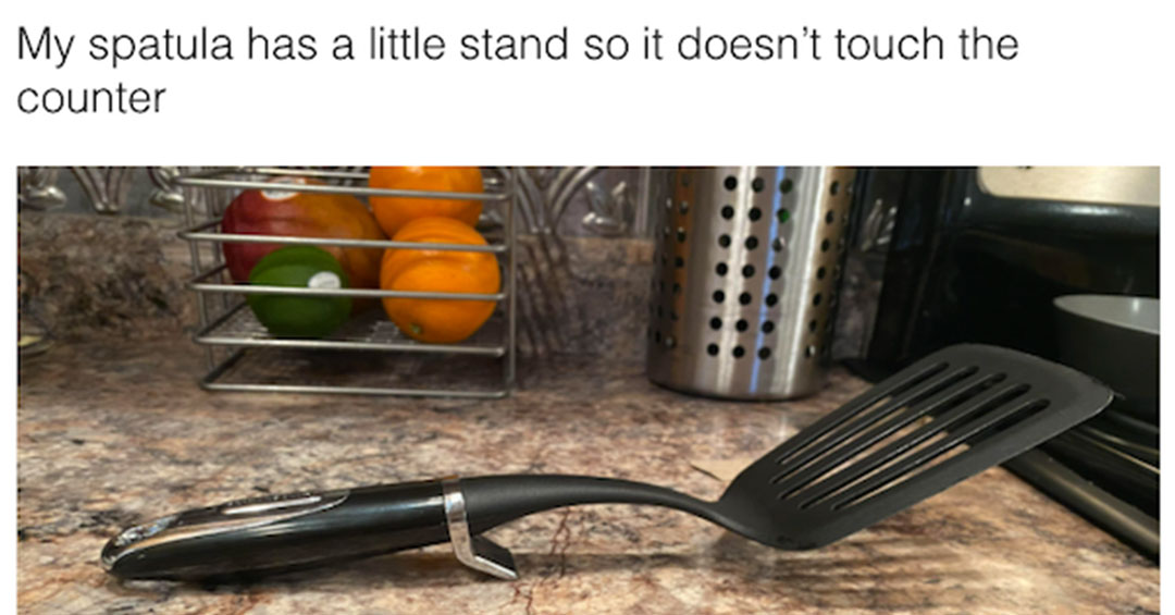 spatula stand