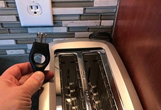 toaster plug finger hole