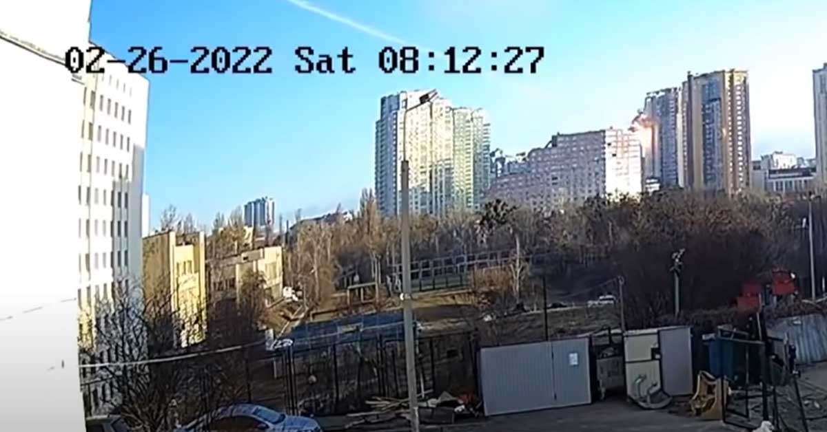 a missile crashing into a building in kyiv