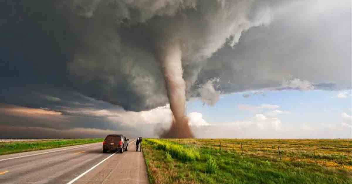 tornado picture