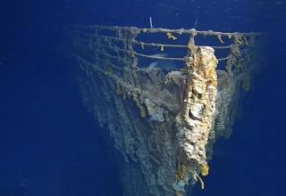 20 Fascinating and Frightening Pics of Bodies of Water - Creepy Gallery ...