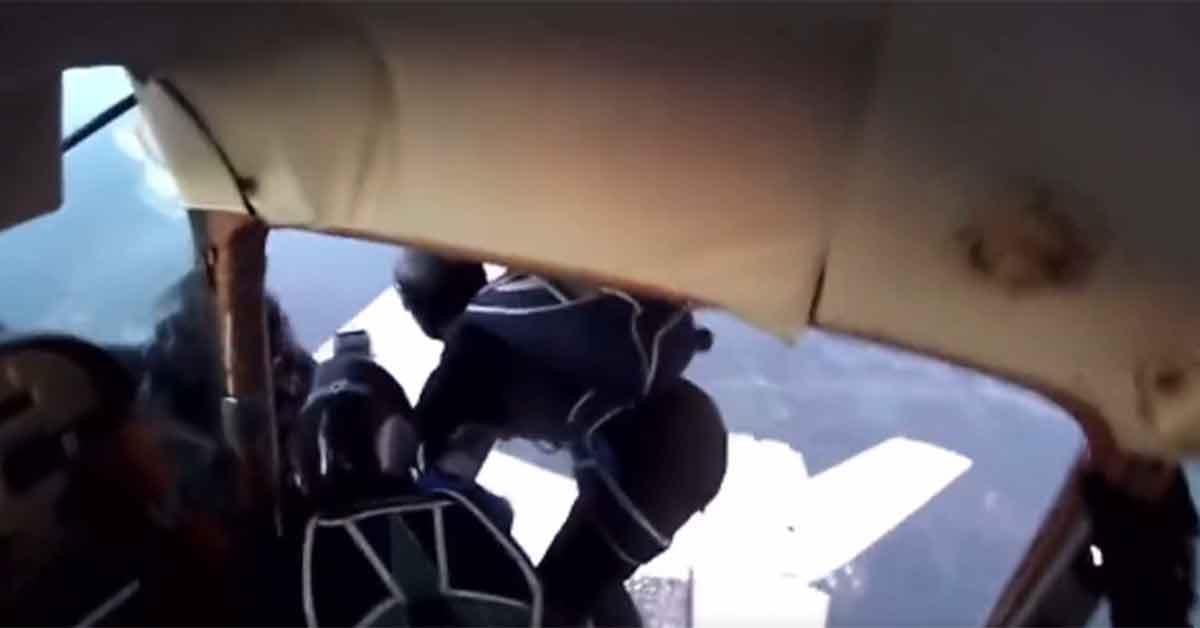 skydivers ump from plane after mid-air collision