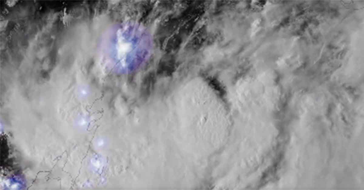 Time-Lapse Shows Thousands of Lightning Bursts Ignite Hurricane Idalia