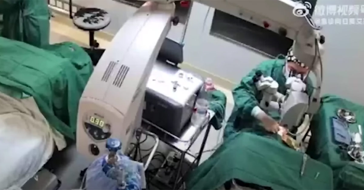 Doctor Punches 82-Year-Old Patient in the Middle of Surgery