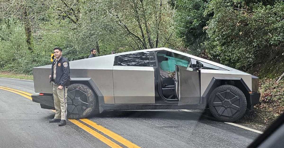 Tesla Cybertruck Had Its First Head On Collision