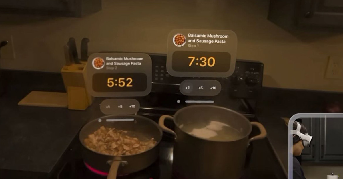 Apple Reviewer Uses $3,500 Headset to Cook Pasta, Gets Roasted