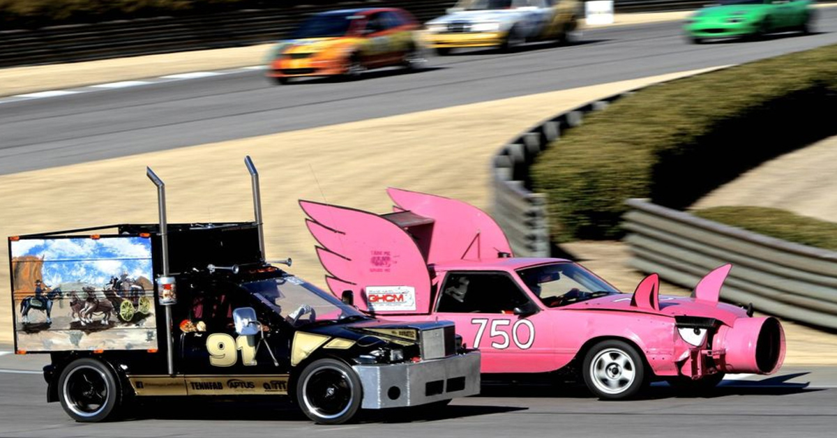 24 Awesome Pics From the 24 Hours of LeMons