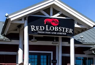 <p>After years of serving as the go-to reward dinner for men who know how to give it good — thanks, Beyoncé! — beloved seafood chain Red Lobster is reportedly considering filing for Chapter 11 bankruptcy, per Bloomberg.</p><p><br></p><p>While the world waits with bated breath to see whether the company's infamous for offering endless shrimp will come to an end itself, they're far from the only company to close its doors in recent years.&nbsp;</p><p><br></p><p>From Guitar Center to SmileDirectClub, here are 19 beloved companies that filed for bankruptcy. &nbsp;&nbsp;</p>