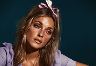 <p>While assassinations and high-profile murders are typically defined by gunshot wounds, witness accounts and the tin-foil hat brigade salivating over classified documents, there's a whole lot more than the official report. For instance, did you know that Sharon Tate predicted her death a year before the Manson Murders? Or that John Lennon was only the first of several targets Mark David Chapman considered sniping?&nbsp;</p><p><br></p><p>From Angelina Jolie's encounter with a hitman to FDR's near-death experience, her are 20 fascinating facts about famous assassinations.&nbsp;</p>