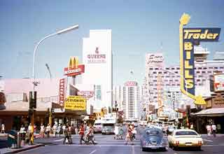 <p>What comes to mind when you think of Las Vegas?&nbsp;</p><p><br></p><p>Tacky hotels? Scummy casinos? Stale performers? If those were your answers, they're stereotypes that started in the 1970s.&nbsp;</p><p><br></p><p>Thanks to his manager, Elvis was stuck performing at the Westgate Las Vegas Resort &amp; Casino until his death in 1977. But Vegas still had more "viva" left to come.&nbsp;</p><p><br></p><p>Here are 25 photos of Las Vegas and its people in the 1970s.&nbsp;</p>