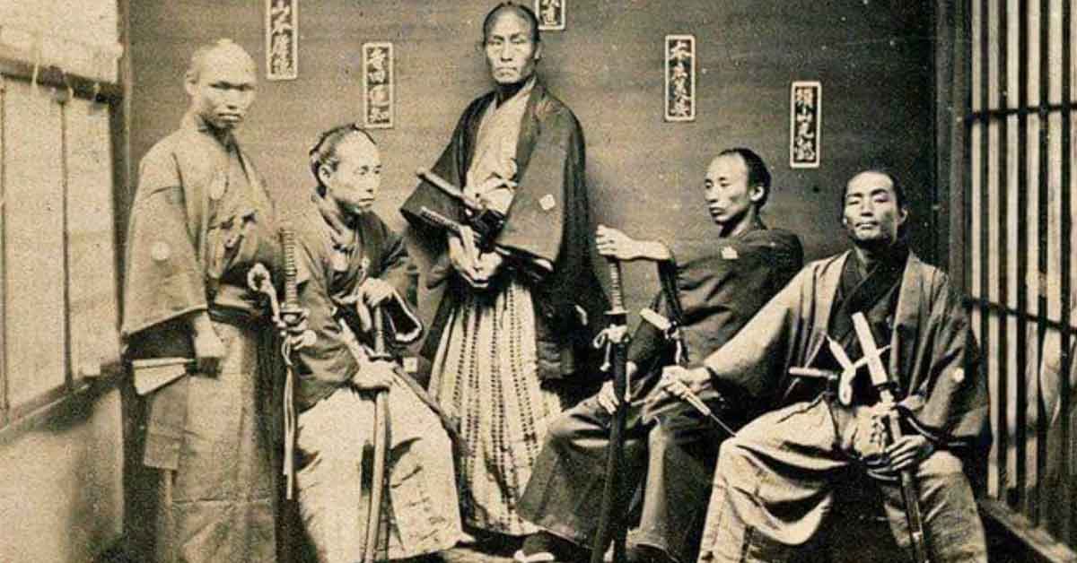 21 Photos Of People Who Only Got One Photo Taken