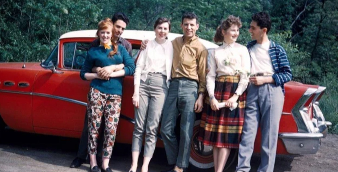 20 Historical 1950s Photos Of A Simpler Time