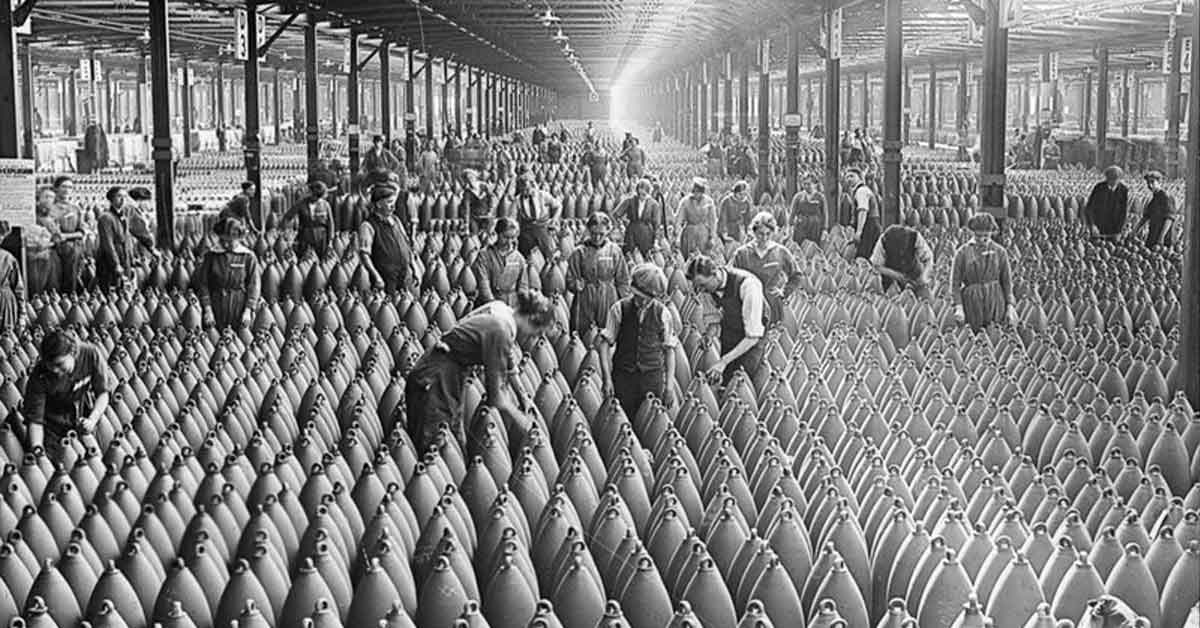 25 Fascinating Photos Collected From Across History