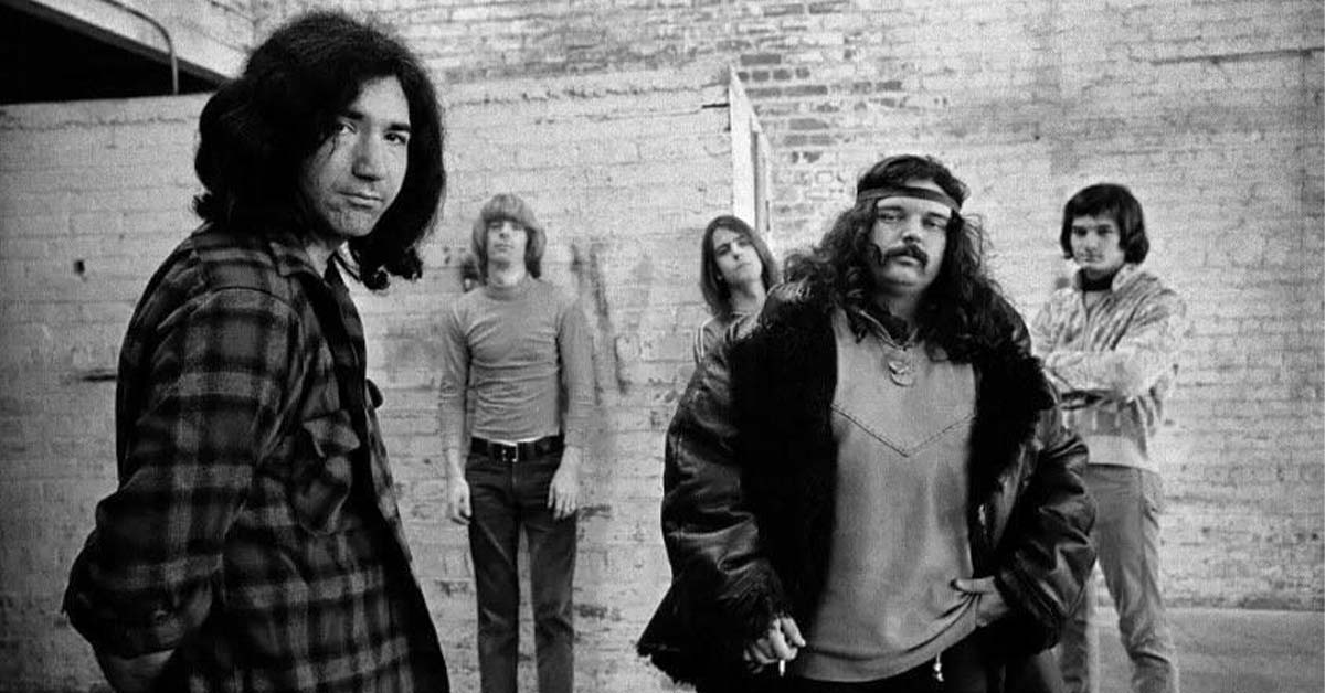 19 Photos Of The Grateful Dead At The Very Beginning