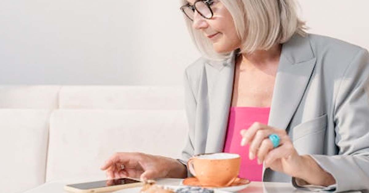 Young People Say Boomers Won’t Get Off Their Dang Phones