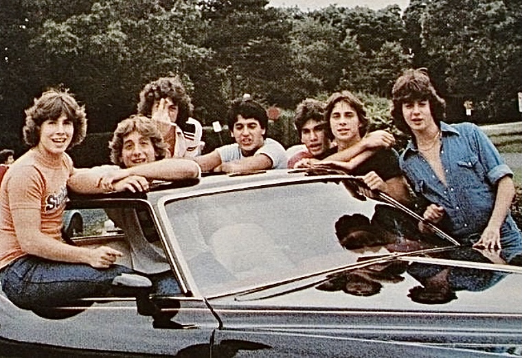 30 1970’s Photos Straight Out Of ‘Dazed And Confused’