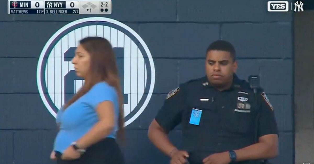 Yankees Cameraman Catches Cop Checking Out That Booty | eBaum's World