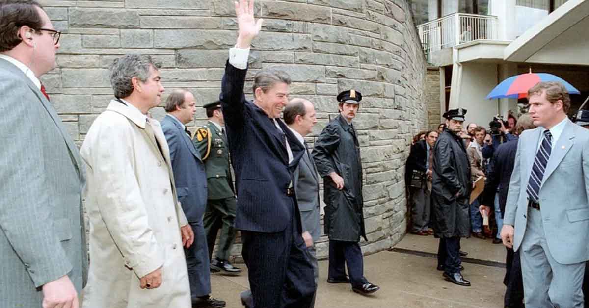The Moment Before Some of History's Most Iconic Photos