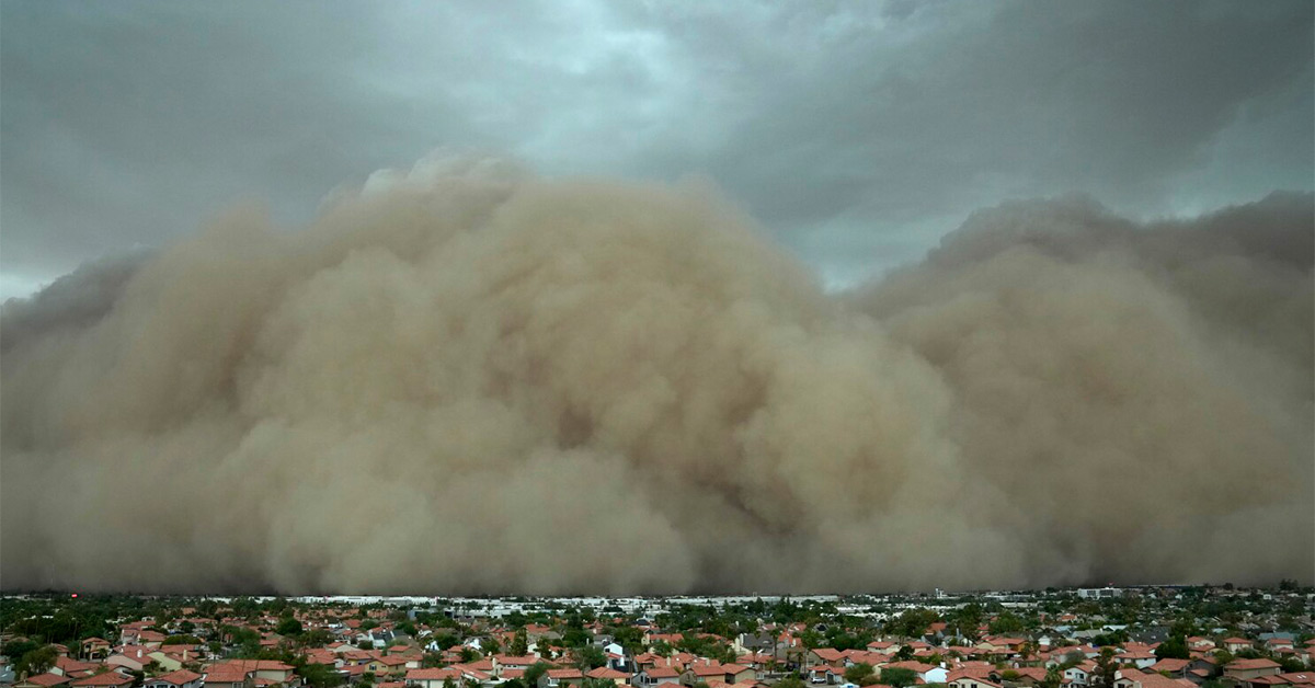 Arizona Dust Storm Shuts Down Literally Everything