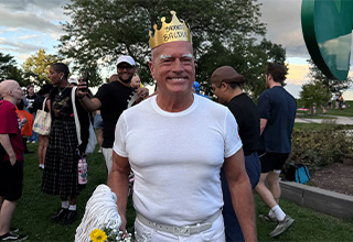 Chicago ‘Bald Off’ Attracts Big Crowd of Smooth-Headed Men 
