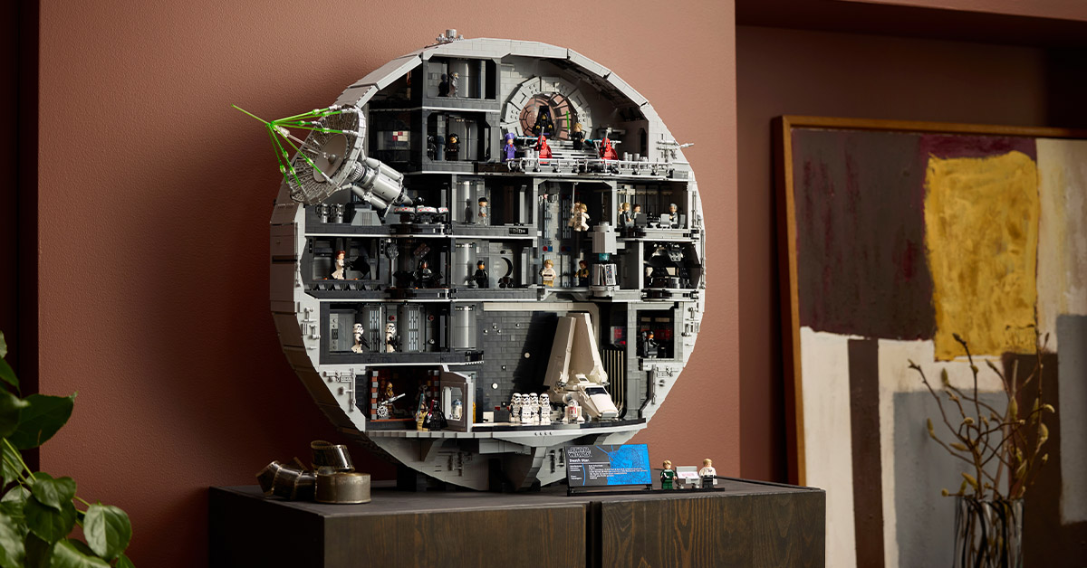 LEGO's $1,000 Death Star Is Flat
