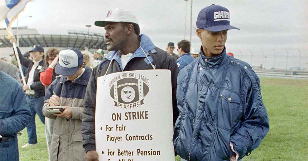 The 1987 NFL Strike Remembered in Photos, Not Football
