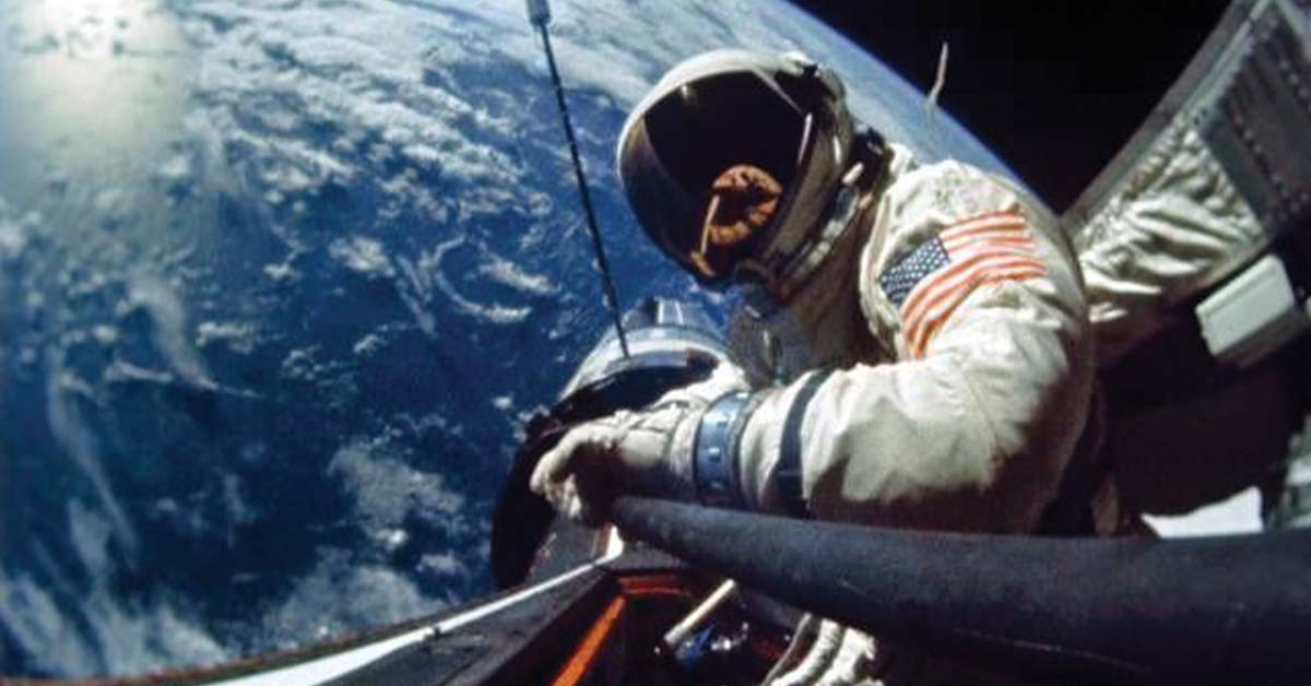 24 Photos From When Astronauts Were Rockstars