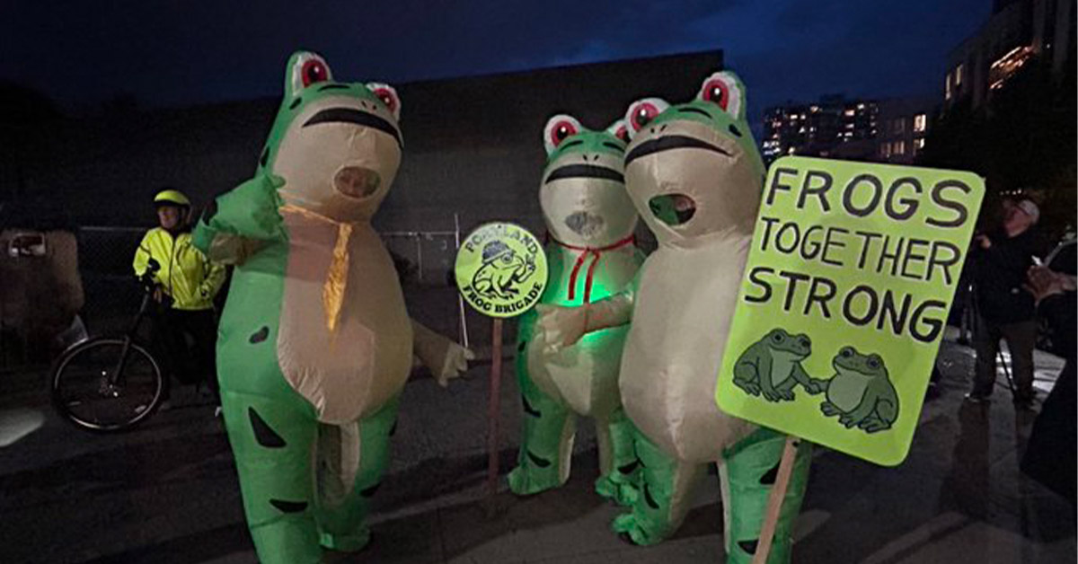 'Operation Inflation': Google Searches for 'Inflatable Costume' Hit New Highs as ‘No Kings’ Rally Approaches