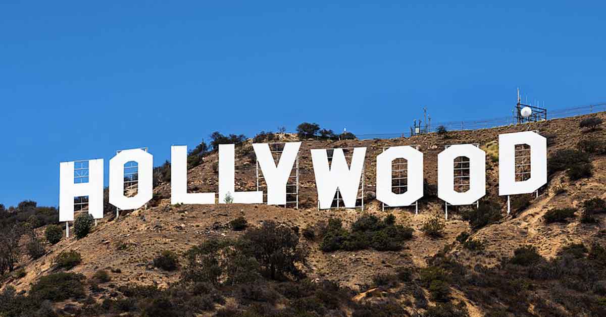 20 Unimpressive U.S. Landmarks That Still Get Tourists