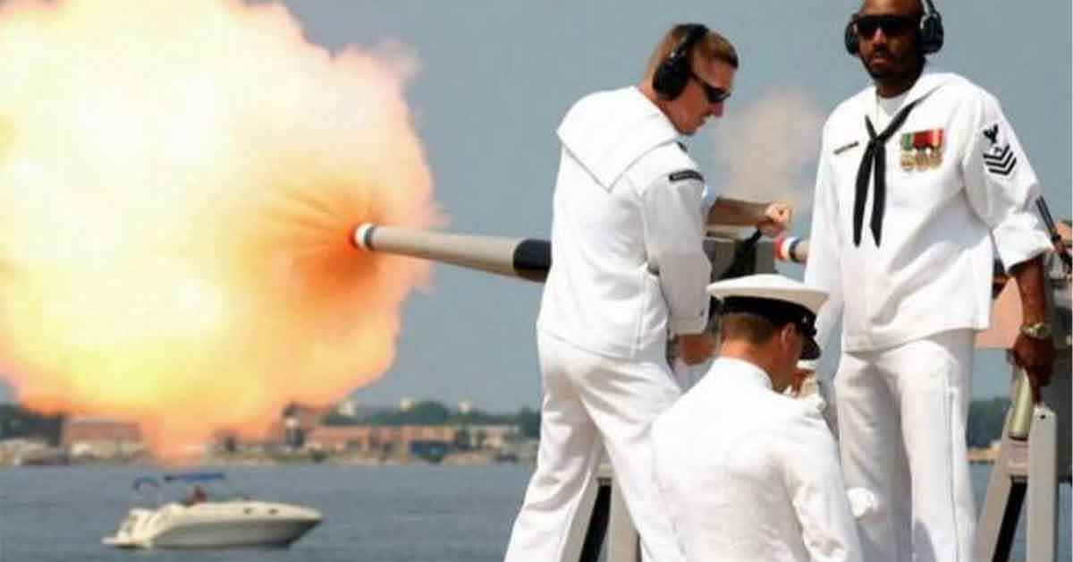 Perfectly Timed Photos Taken at the Best Exact Moment