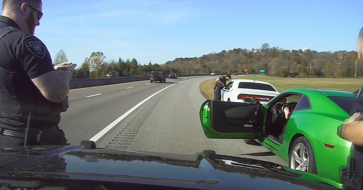 Officer Reprimanded for Taking Pictures of Woman’s Feet During Traffic Stop