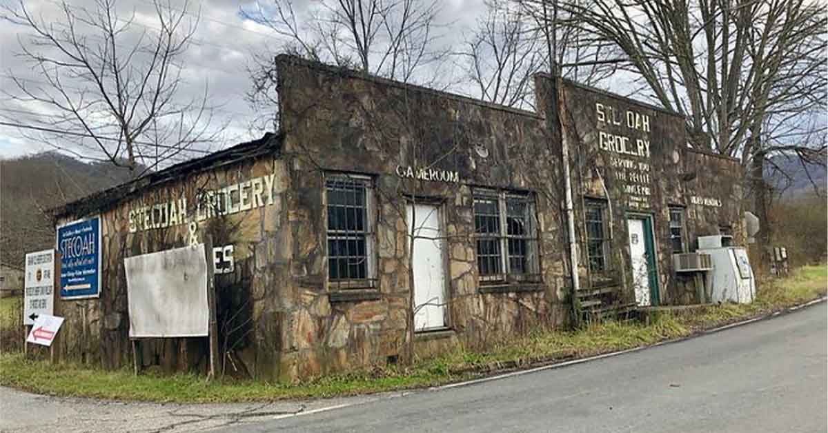 The Creepy Paranormal Experiences People Can't Explain