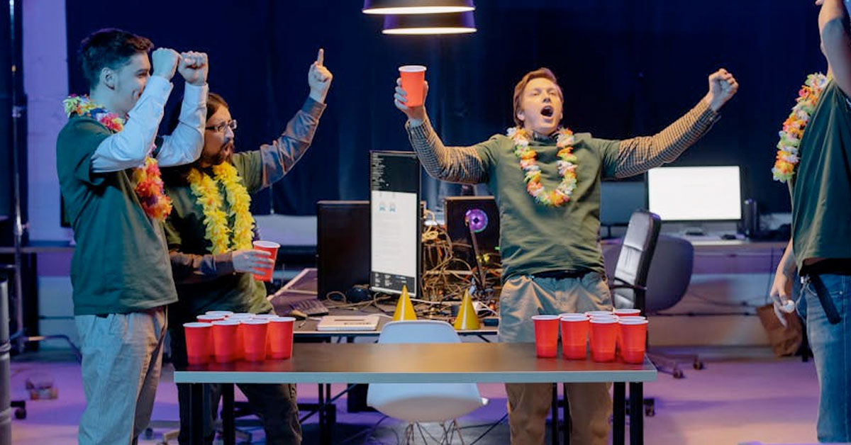 Study Finds That Partiers Make More Money, Find More Success