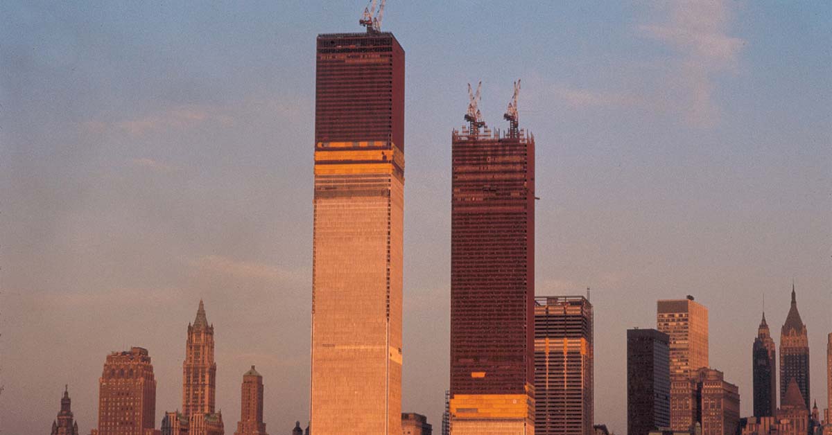 Building the Twin Towers, Photos from the Ground Up