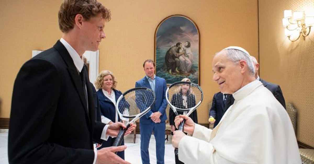 The Year's 15 Wildest Headlines from Odd to Outlandish