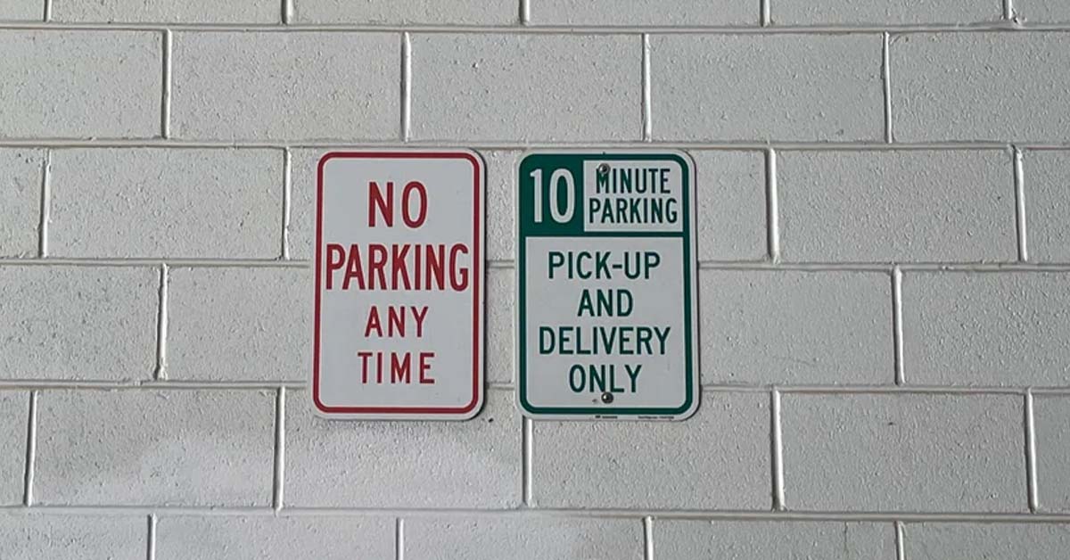 20 Signs Doing Anything But Their One Job | eBaum's World