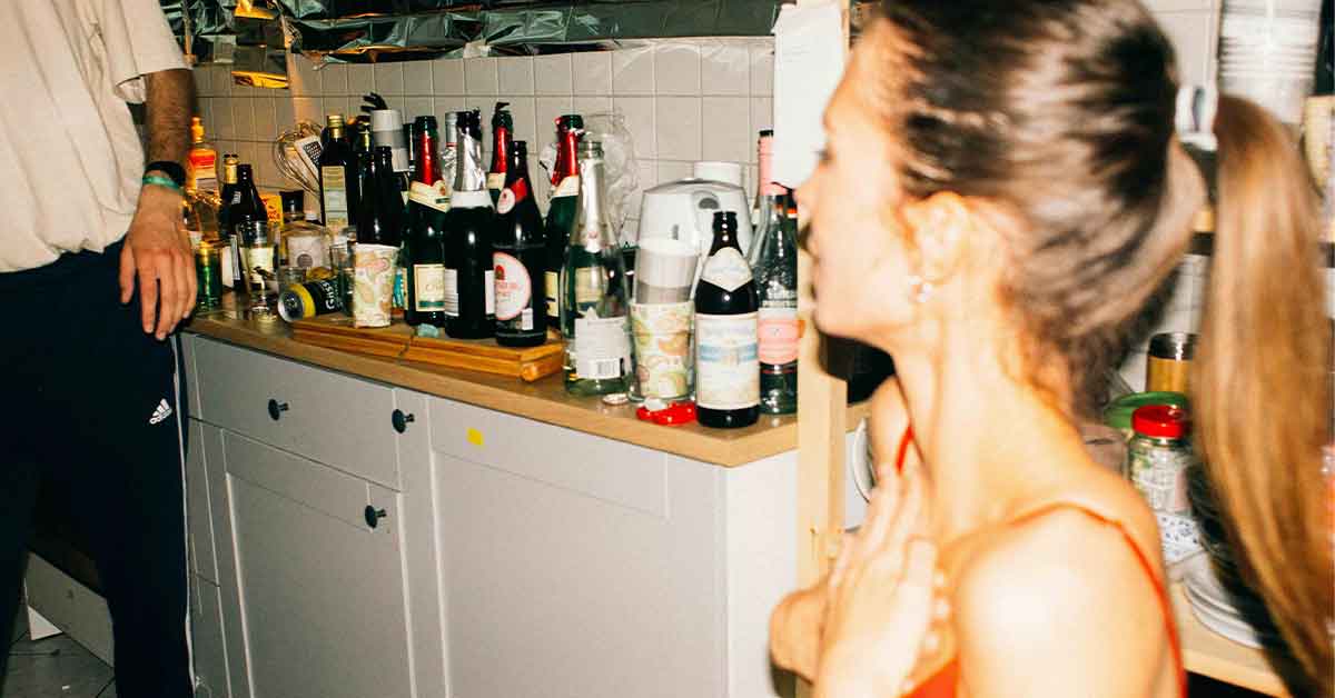 15 People Share the Most Disrespectful Thing a Guest Ever Did in Their ...