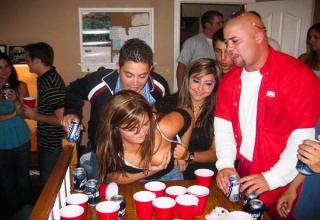 27Examples of Cute Girls Playing Beer Pong