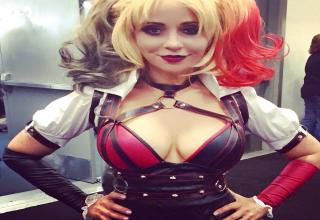 6 Harley Quinns to make your day better