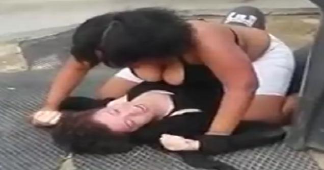 Chick Fight Turns Into An Amateur Soft Core Porno