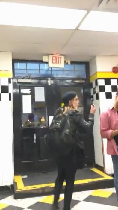 Woman Screams At Little Caesars Employees For Not Caring About The Environment Wtf Video 