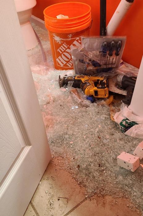 22 People Having a Suck Day.