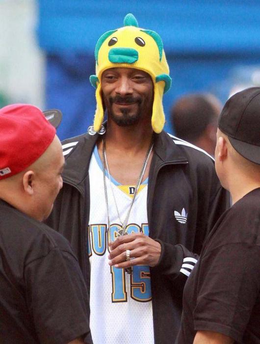 Photoshop Battle: Snoop Dogg and His Ridiculous Duck Hat