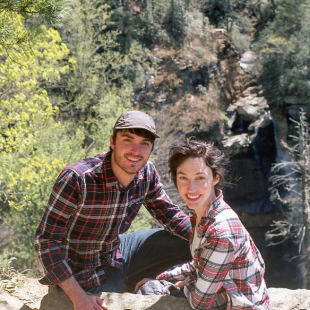 Couple Decides To Do A 80s Style Engagement Photoshoot - Wtf Gallery