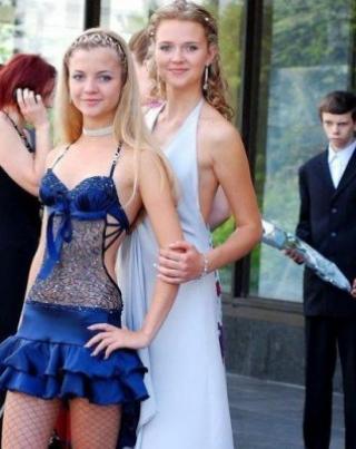 Worst Prom Dresses Ever!!