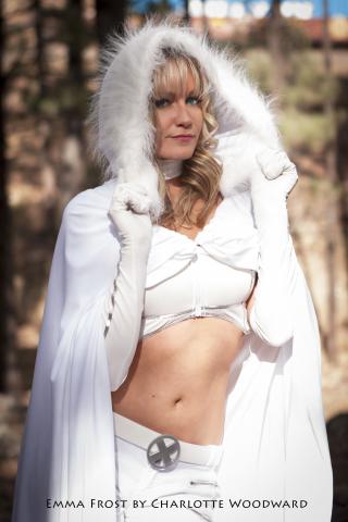 Emma Frost Cosplayer