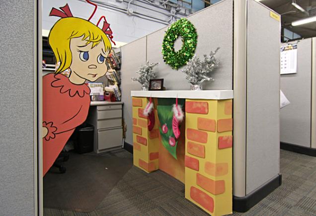 The Christmas cubicle contest