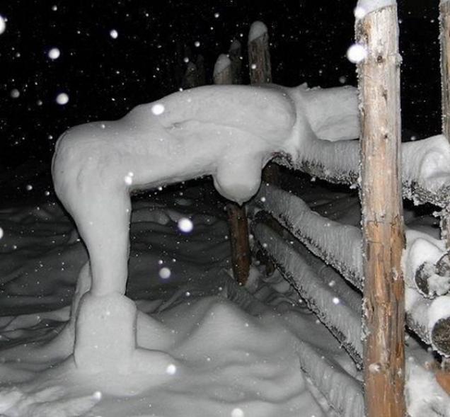 Nude Snowman