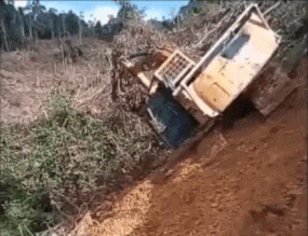 25 People Taking the L-Train